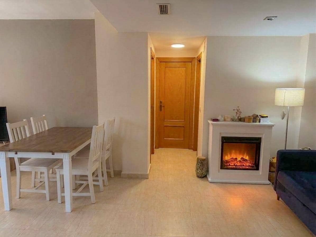 2 bedroom Flat for sale in Alicante / Alacant city - € 225,000 (Ref: 10115932)