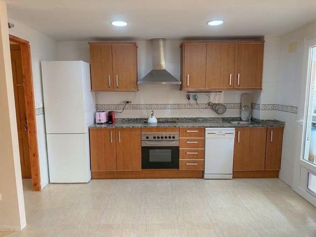 2 bedroom Flat for sale in San Gabriel, Alicante / Alacant city - € 225,000 (Ref: 10115932)
