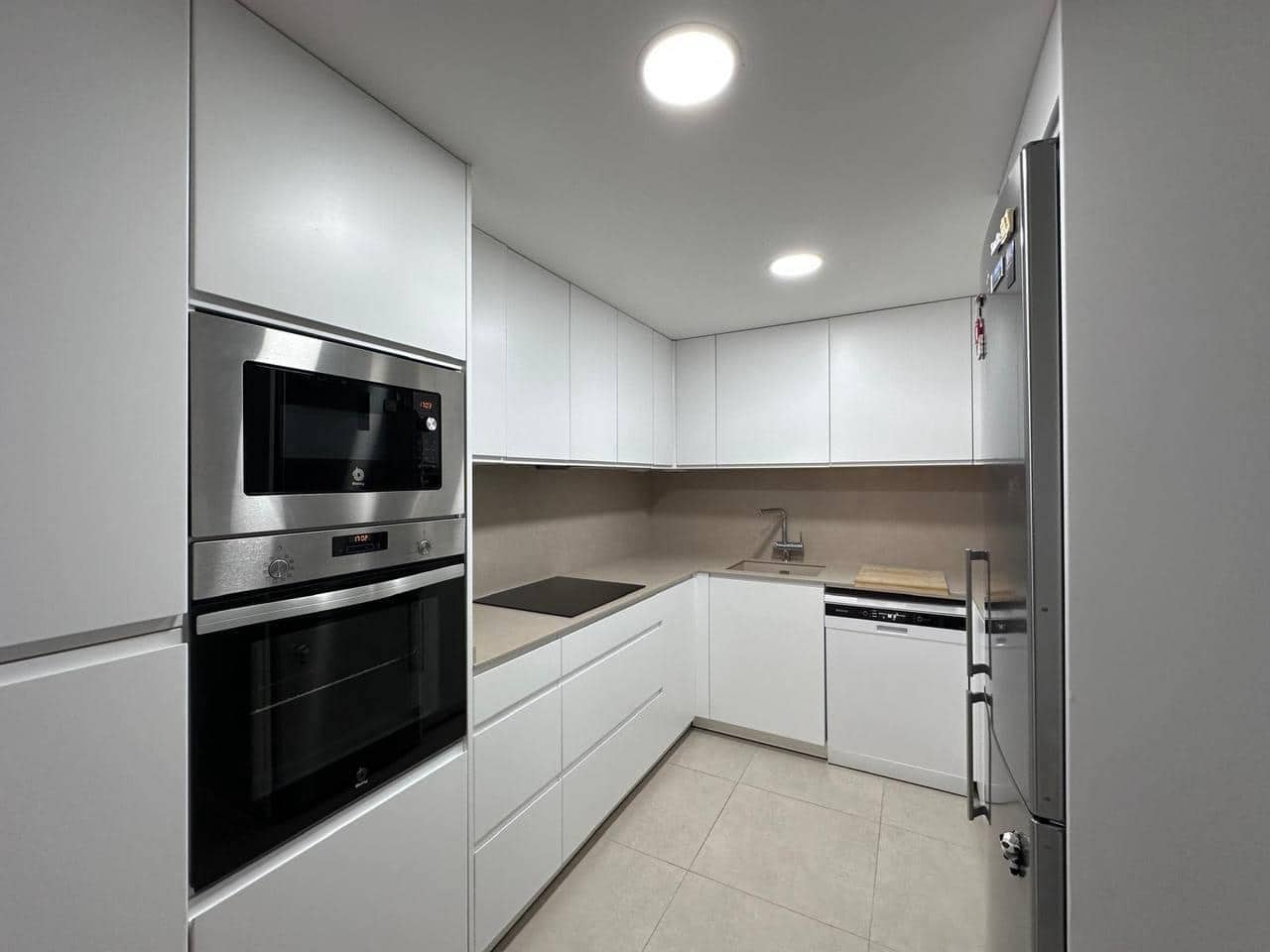 3 bedroom Flat for sale in Valencia city with garage - € 545,000 (Ref: 10115933)