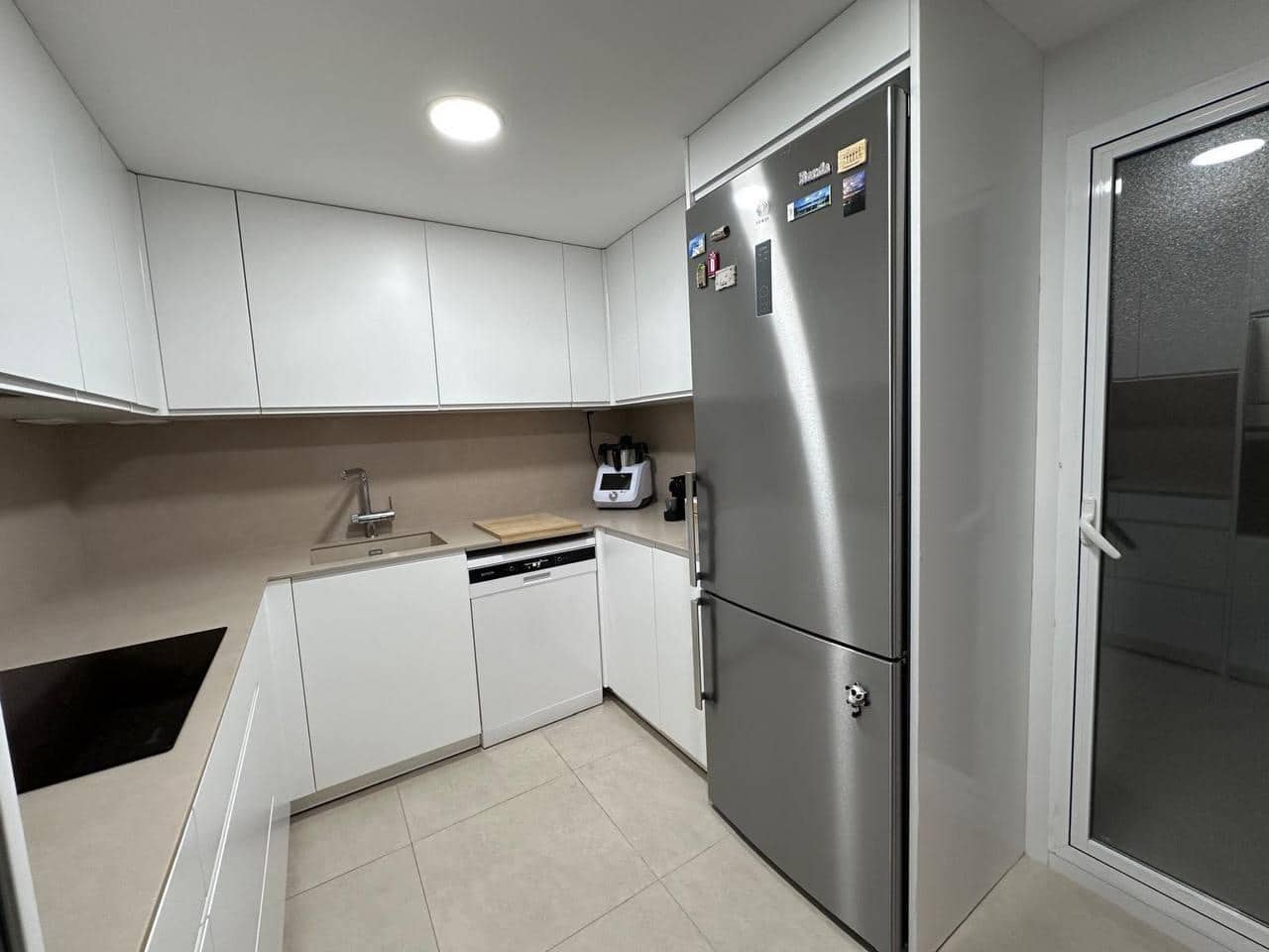 3 bedroom Flat for sale in Valencia city with garage - € 545,000 (Ref: 10115933)