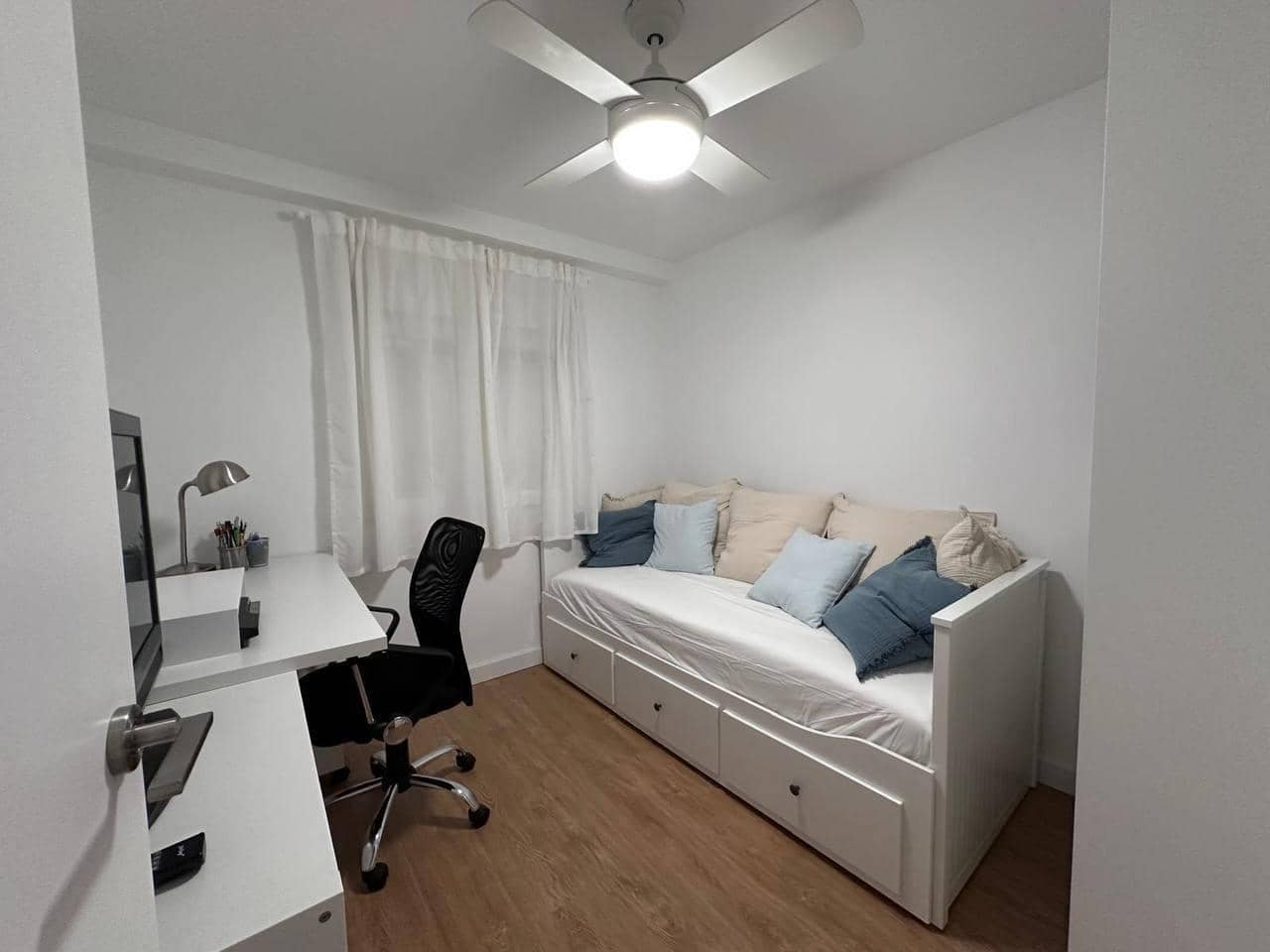 3 bedroom Flat for sale in Valencia city with garage - € 545,000 (Ref: 10115933)