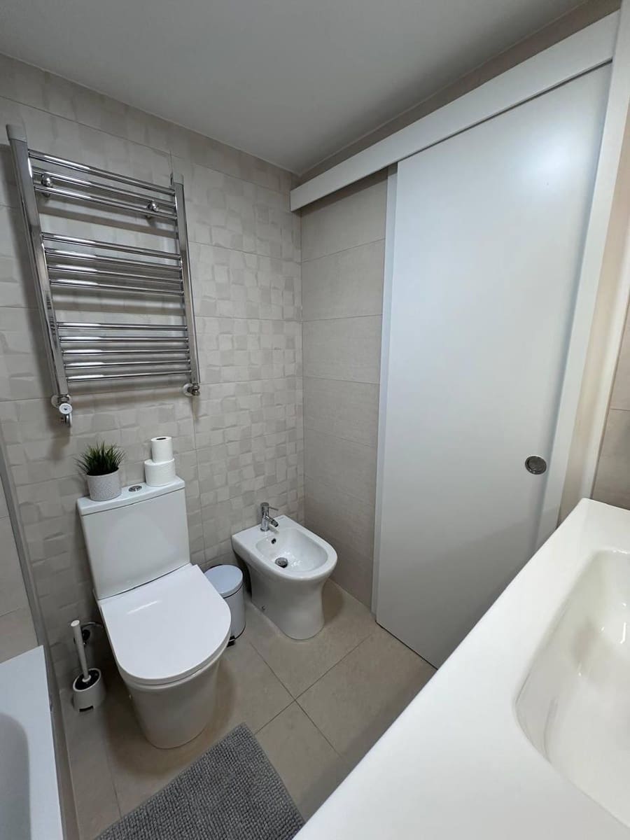 3 bedroom Flat for sale in Valencia city with garage - € 545,000 (Ref: 10115933)