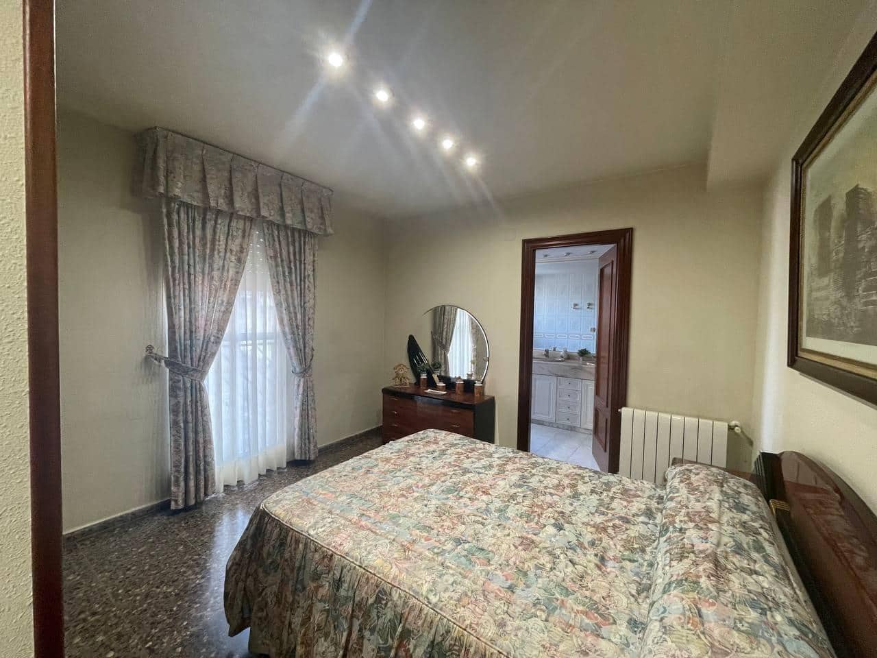 4 chambre Appartement à vendre à Valence ville avec garage - 479 500 € (Ref: 10115934)
