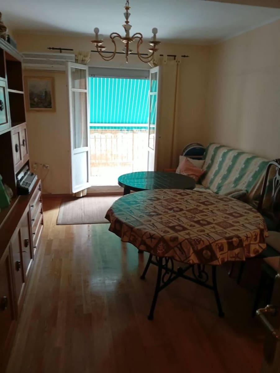 3 soveværelse Lejlighed til salg i Valencia by - € 240.000 (Ref: 10120252)