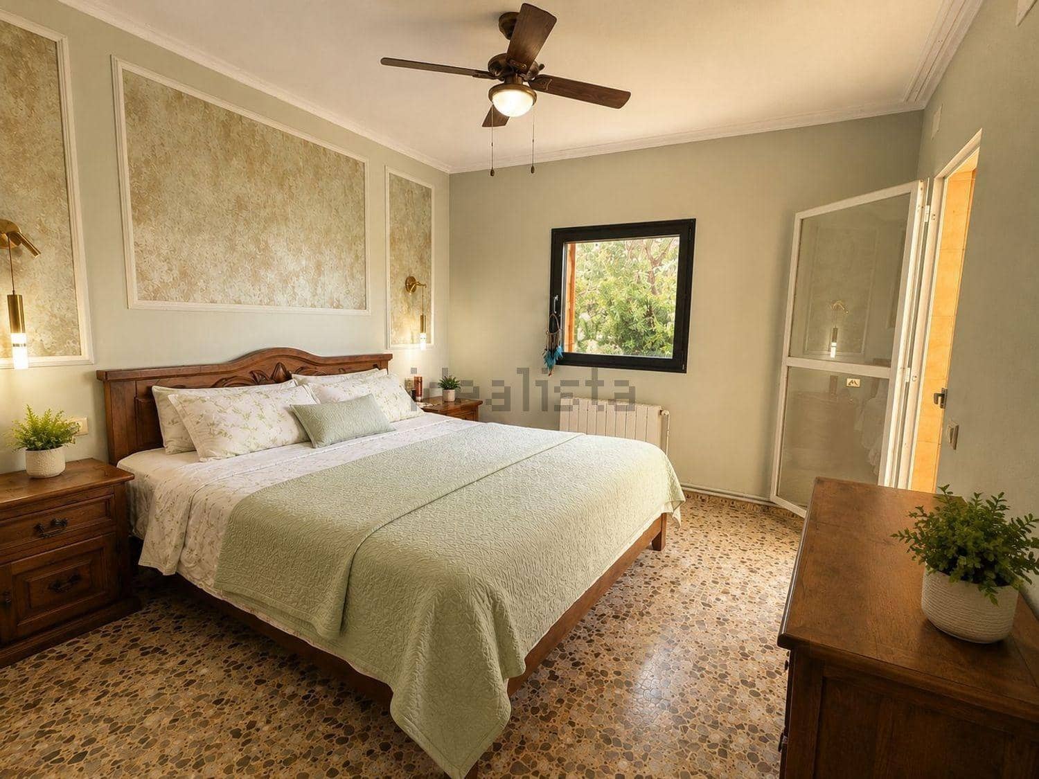5 bedroom Villa for sale in Pucol with pool - € 990,000 (Ref: 10132055)