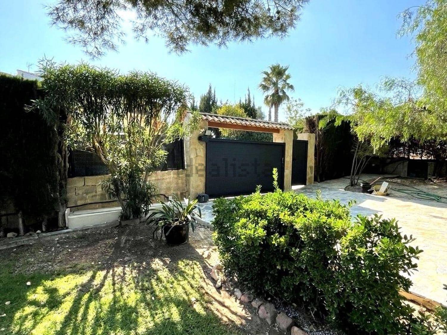 5 bedroom Villa for sale in Pucol with pool - € 990,000 (Ref: 10132055)