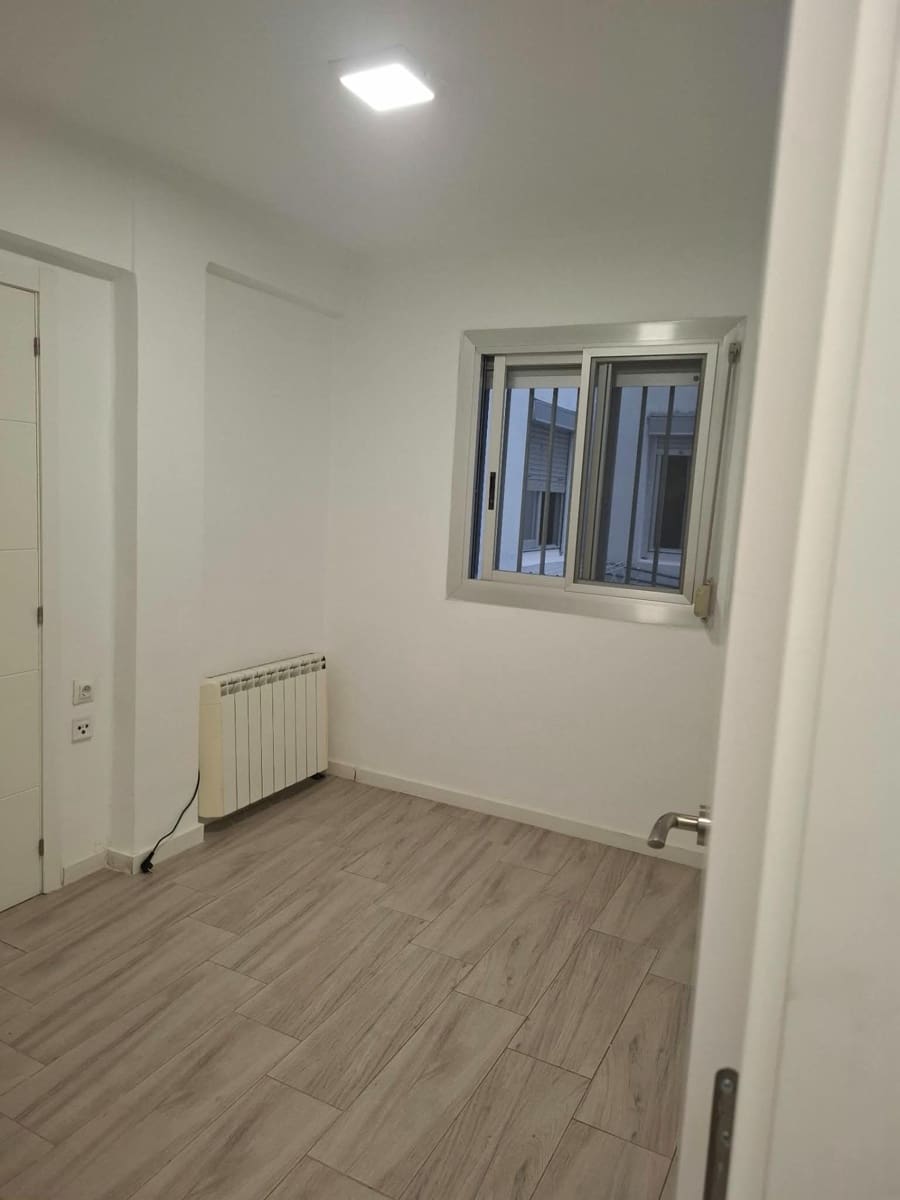 3 makuuhuone Asunto vuokrattavana paikassa Valencia kaupunki - 1 400 € (Ref: 10132784)