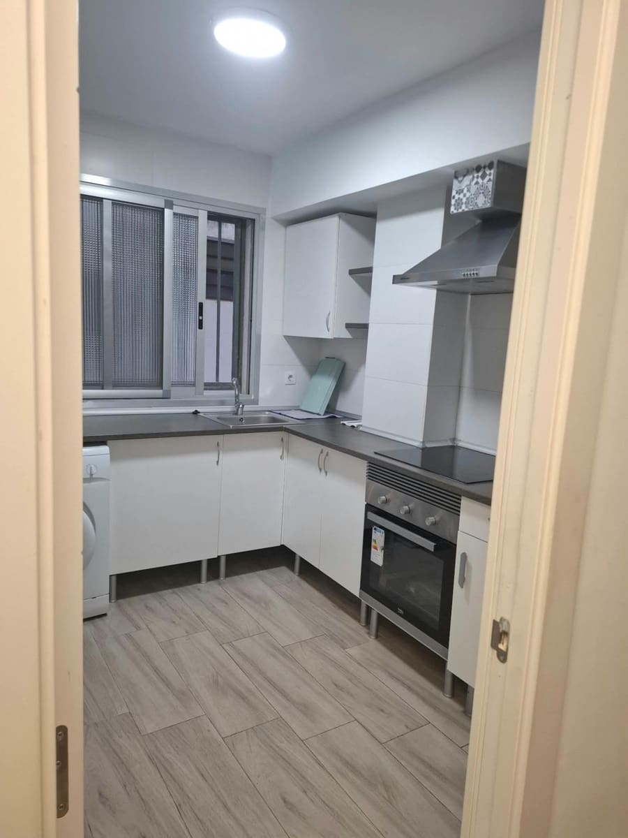 3 makuuhuone Asunto vuokrattavana paikassa Valencia kaupunki - 1 400 € (Ref: 10132784)