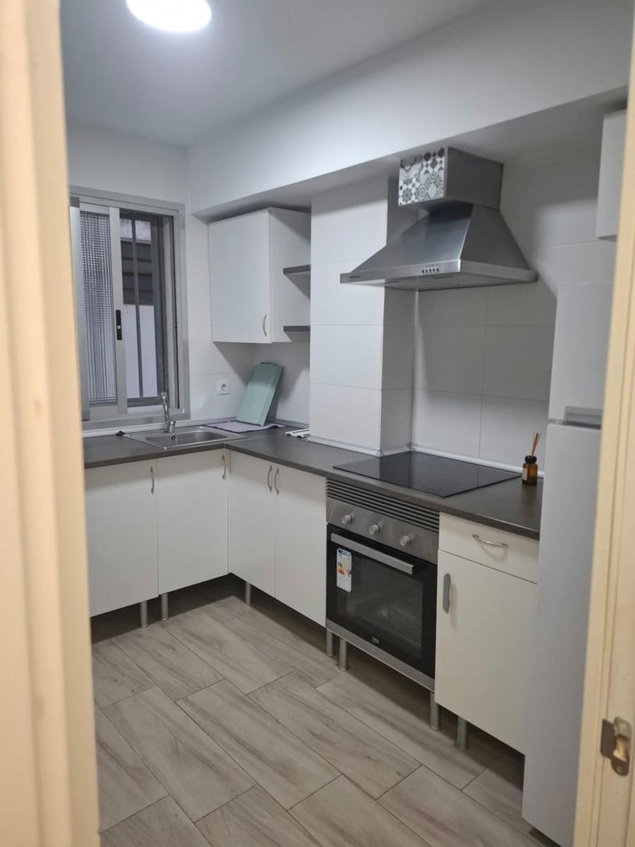3 makuuhuone Asunto vuokrattavana paikassa Valencia kaupunki - 1 400 € (Ref: 10132784)