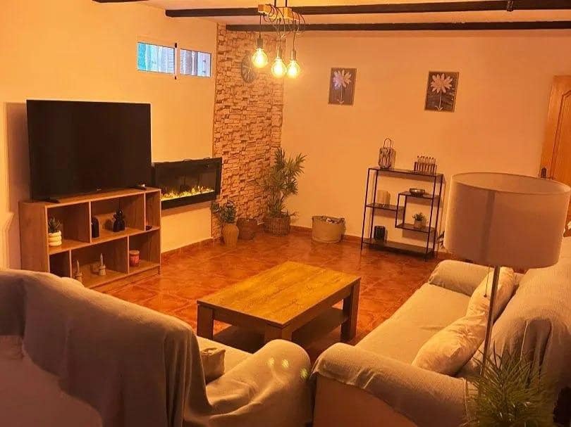 4 soveværelse Rækkehus til salg i Valverde med swimmingpool - € 310.000 (Ref: 10136118)