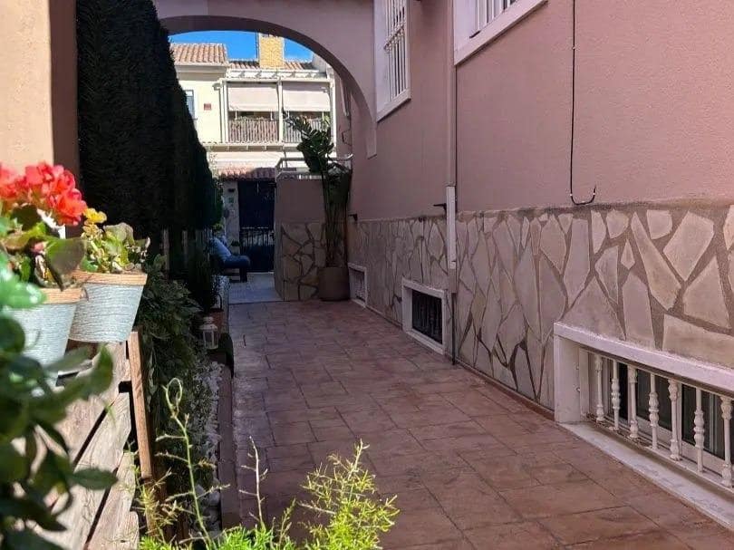 4 soveværelse Rækkehus til salg i Valverde med swimmingpool - € 310.000 (Ref: 10136118)