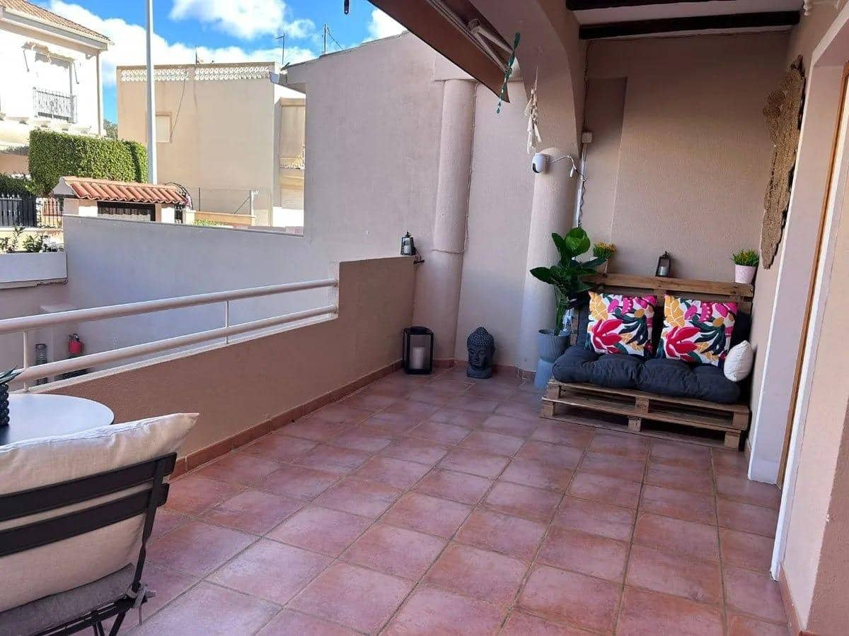 4 soveværelse Rækkehus til salg i Valverde med swimmingpool - € 310.000 (Ref: 10136118)