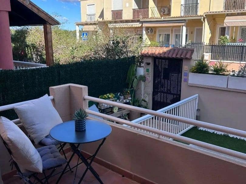 4 soveværelse Rækkehus til salg i Valverde med swimmingpool - € 310.000 (Ref: 10136118)