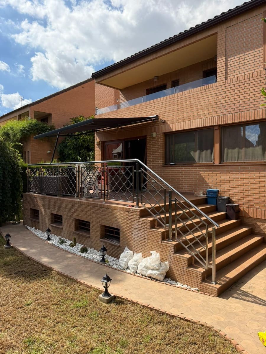 5 sypialnia Willa na sprzedaż w Betera - 999 000 € (Ref: 10136119)