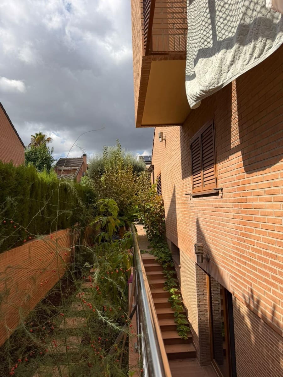 5 sypialnia Willa na sprzedaż w Betera - 999 000 € (Ref: 10136119)