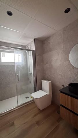 2 soveværelse Lejlighed til salg i Alicante by - € 129.000 (Ref: 10147188)