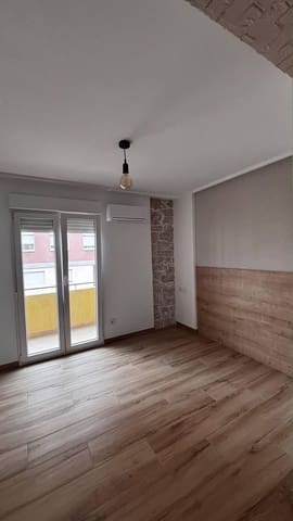 2 soveværelse Lejlighed til salg i Alicante by - € 129.000 (Ref: 10147188)