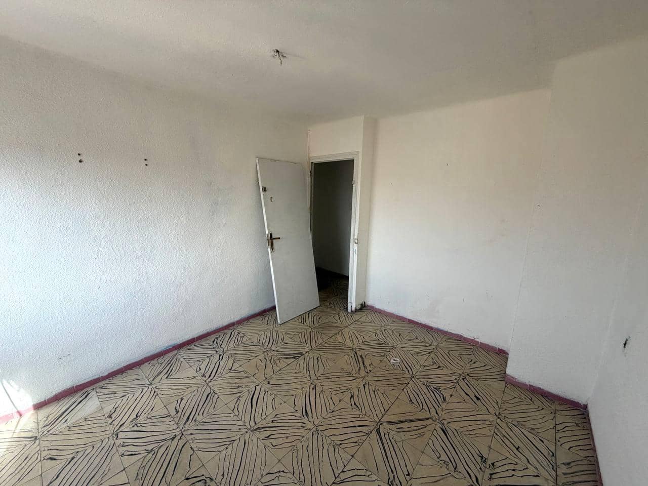 3 soverom Leilighet til salgs i Alicante by - € 89 000 (Ref: 10147189)