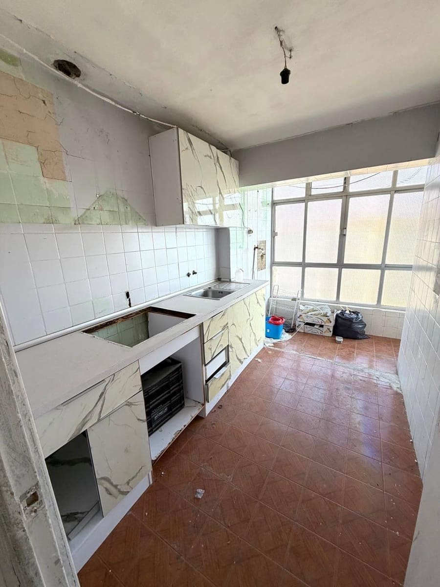 3 soverom Leilighet til salgs i Alicante by - € 89 000 (Ref: 10147189)