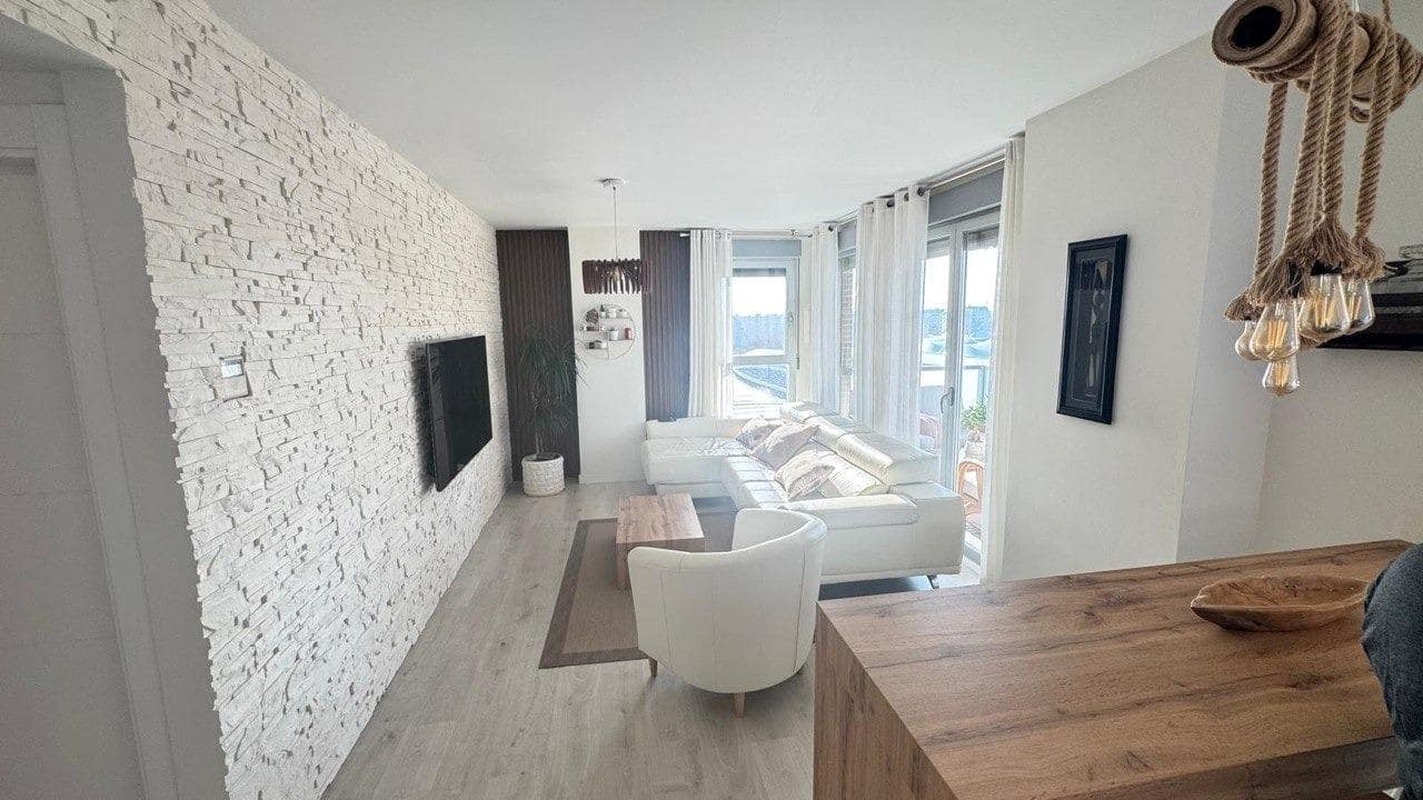 3 bedroom Flat for sale in Valencia city with pool garage - € 650,000 (Ref: 10155324)