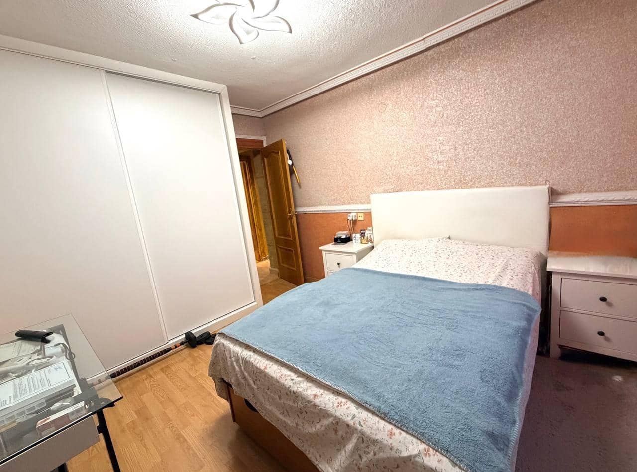 3 sovrum Lägenhet till salu i Alicante stad - 189 000 € (Ref: 10166730)