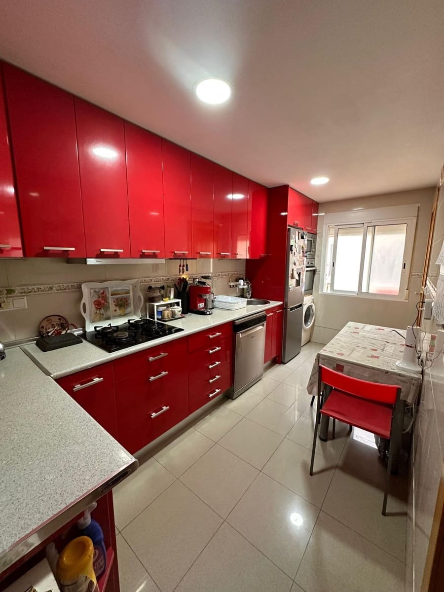 3 sovrum Lägenhet till salu i Alicante stad - 189 000 € (Ref: 10166730)