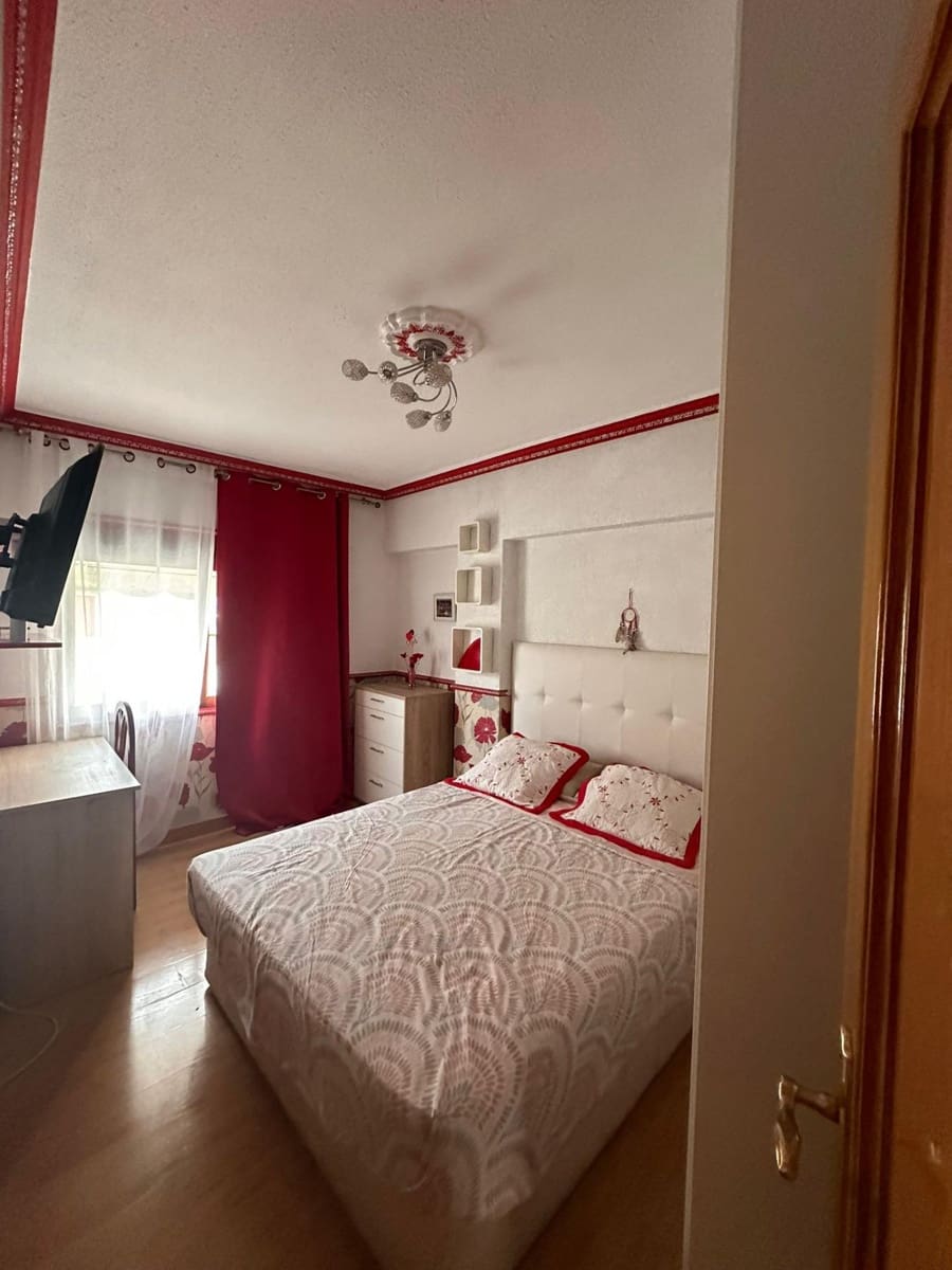 3 sovrum Lägenhet till salu i Alicante stad - 189 000 € (Ref: 10166730)