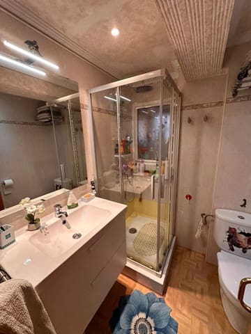 3 sovrum Lägenhet till salu i Carolinas Altas, Alicante stad - 189 000 € (Ref: 10166730)