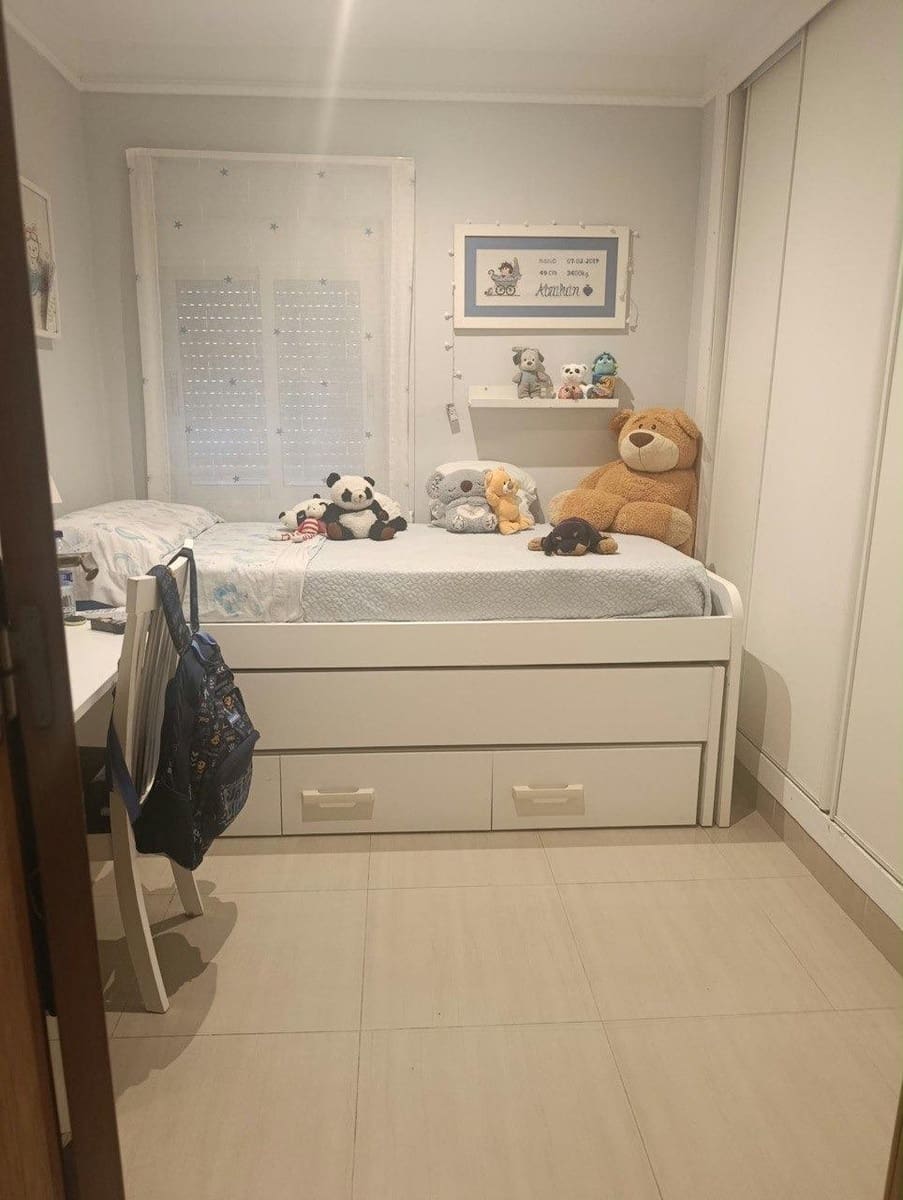 Piso de 3 habitaciones en Paterna en venta - 219.000 € (Ref: 10171748)