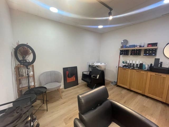 1 soveværelse Virksomhed til leje i La Gran Via, Valencia by - € 1.400 (Ref: 10171750)