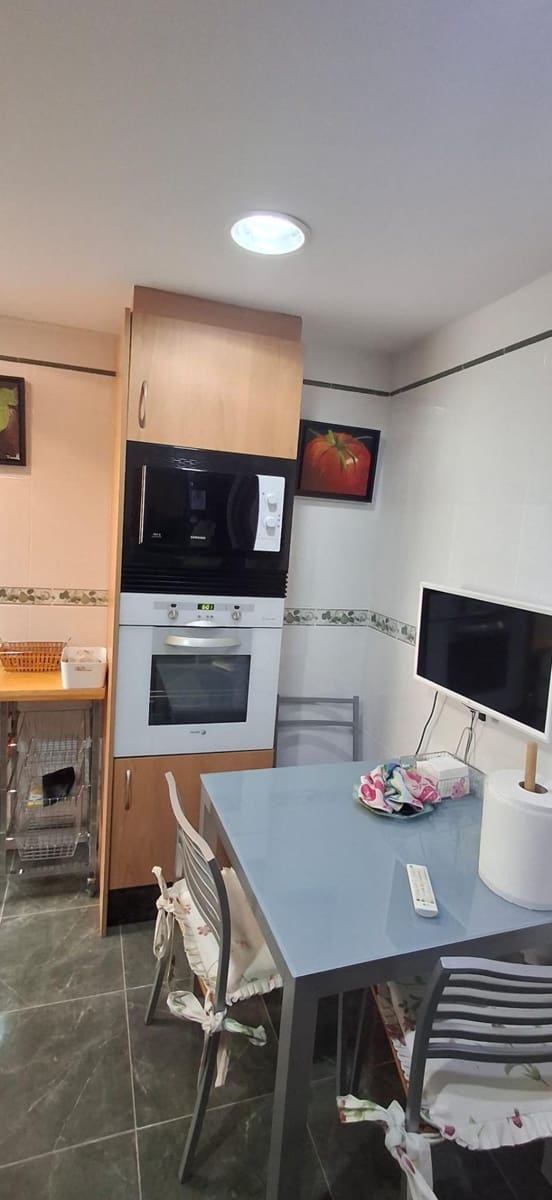 Piso de 3 habitaciones en Gandia en venta con garaje - 294.000 € (Ref: 10177218)