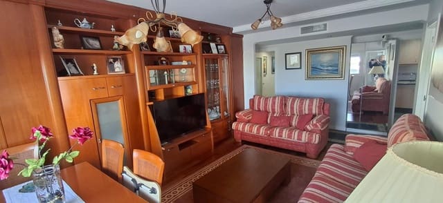 Piso de 3 habitaciones en Gandia en venta con garaje - 294.000 € (Ref: 10177218)