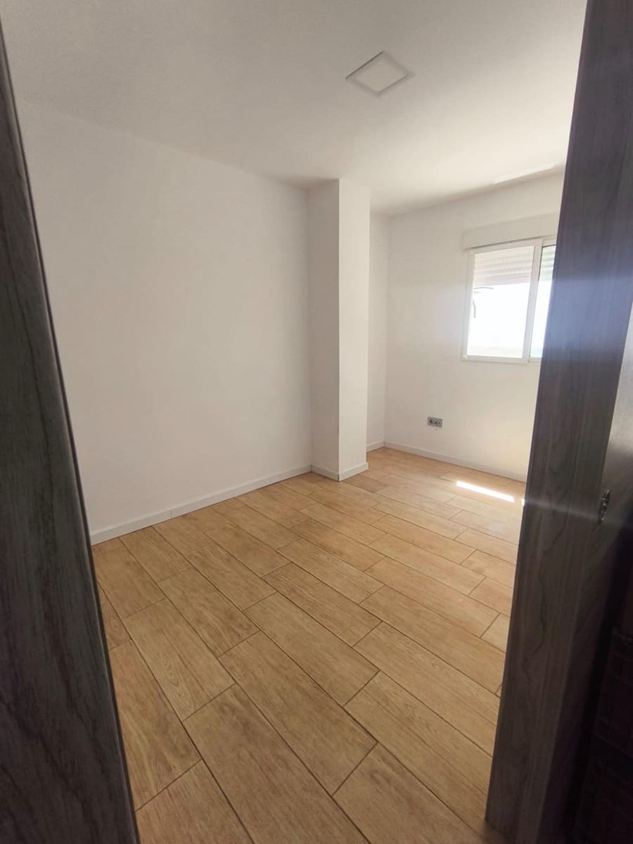 3 bedroom Flat for sale in Aldaia - € 199,000 (Ref: 10177220)