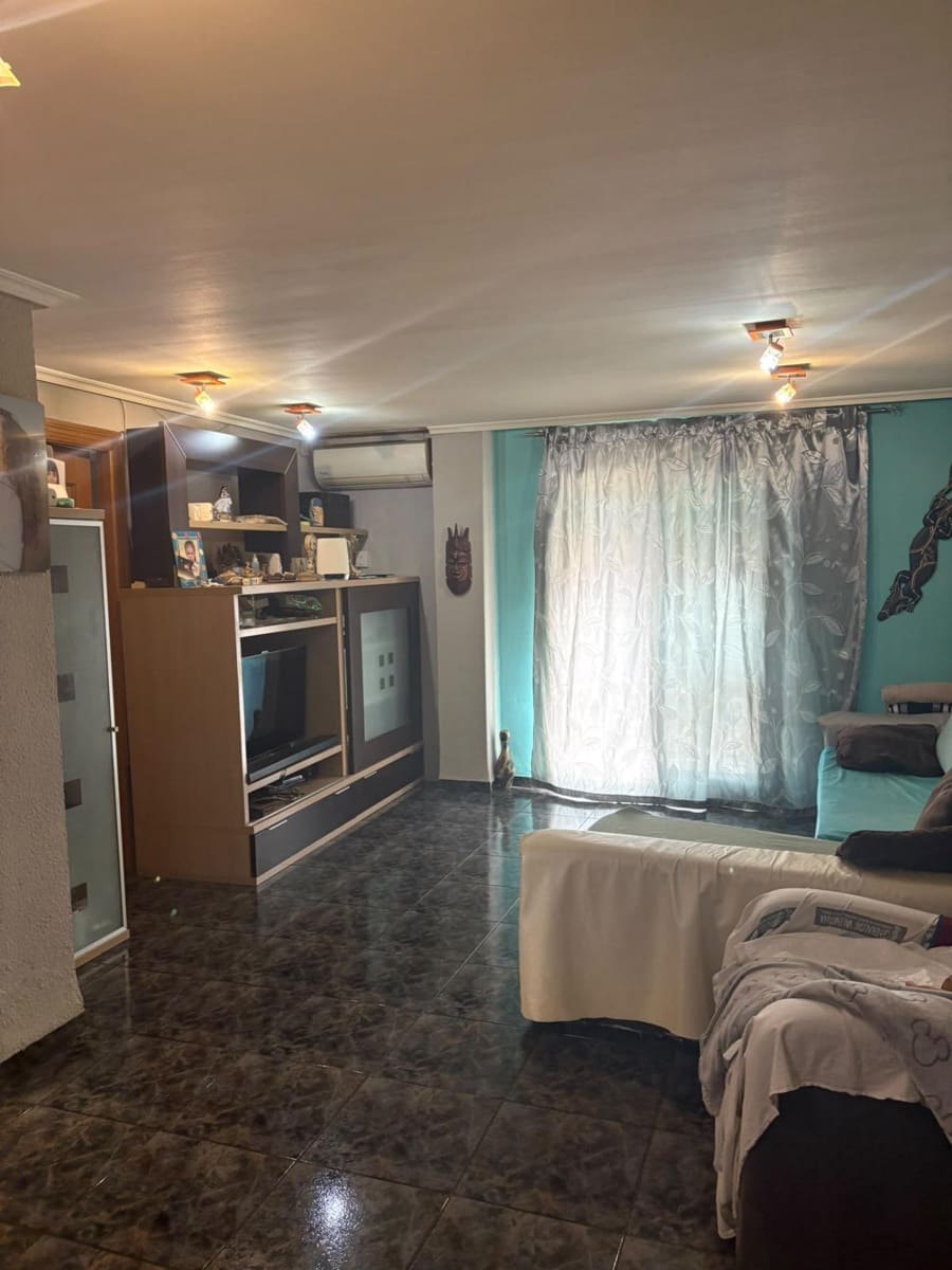 Piso de 3 habitaciones en València ciudad en venta - 295.000 € (Ref: 10183192)