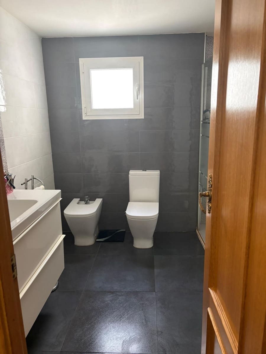 Piso de 3 habitaciones en València ciudad en venta - 295.000 € (Ref: 10183192)