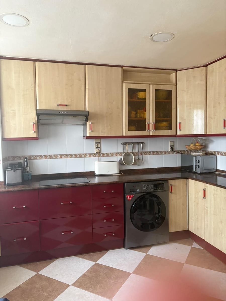 Piso de 3 habitaciones en València ciudad en venta - 295.000 € (Ref: 10183192)