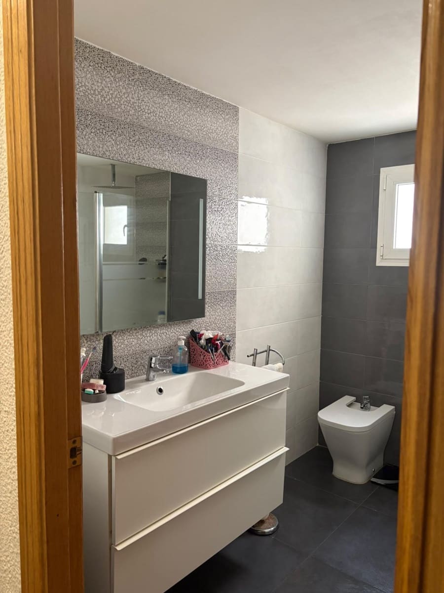 Piso de 3 habitaciones en València ciudad en venta - 295.000 € (Ref: 10183192)