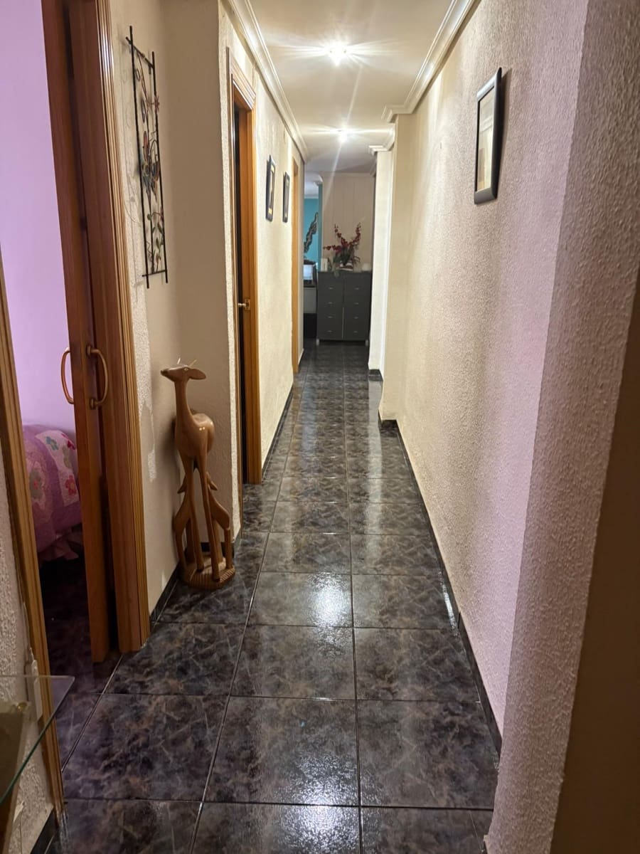 Piso de 3 habitaciones en València ciudad en venta - 295.000 € (Ref: 10183192)