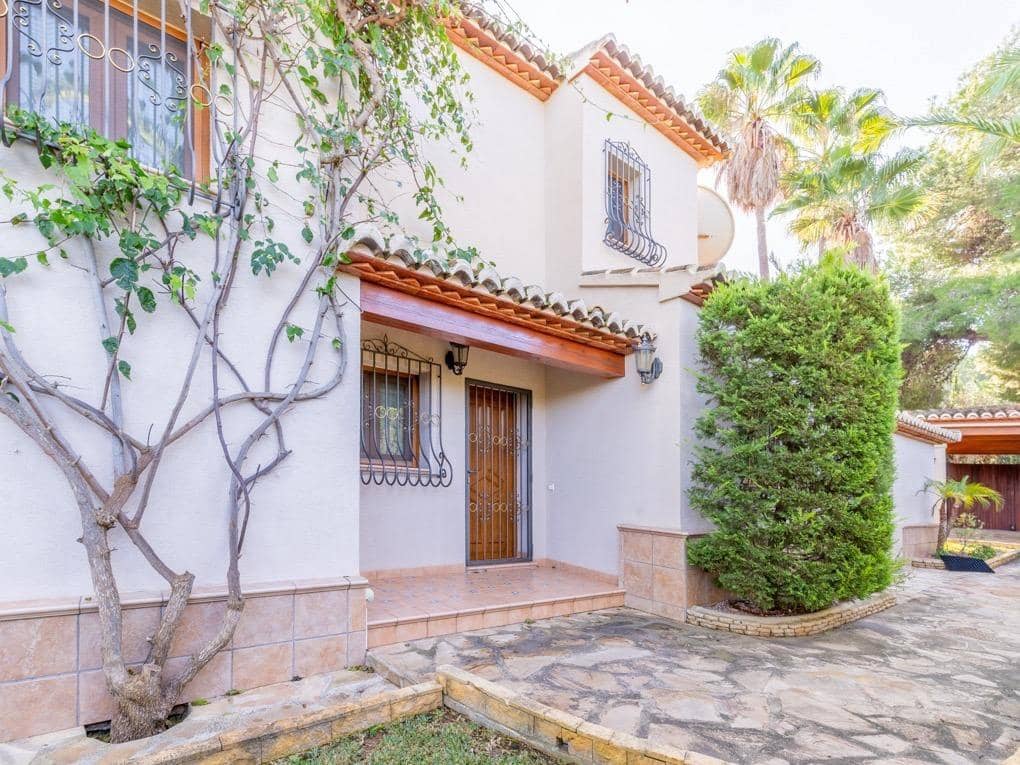 3 soveværelse Villa til salg i Adsubia med swimmingpool garage - € 800.000 (Ref: 8464127)