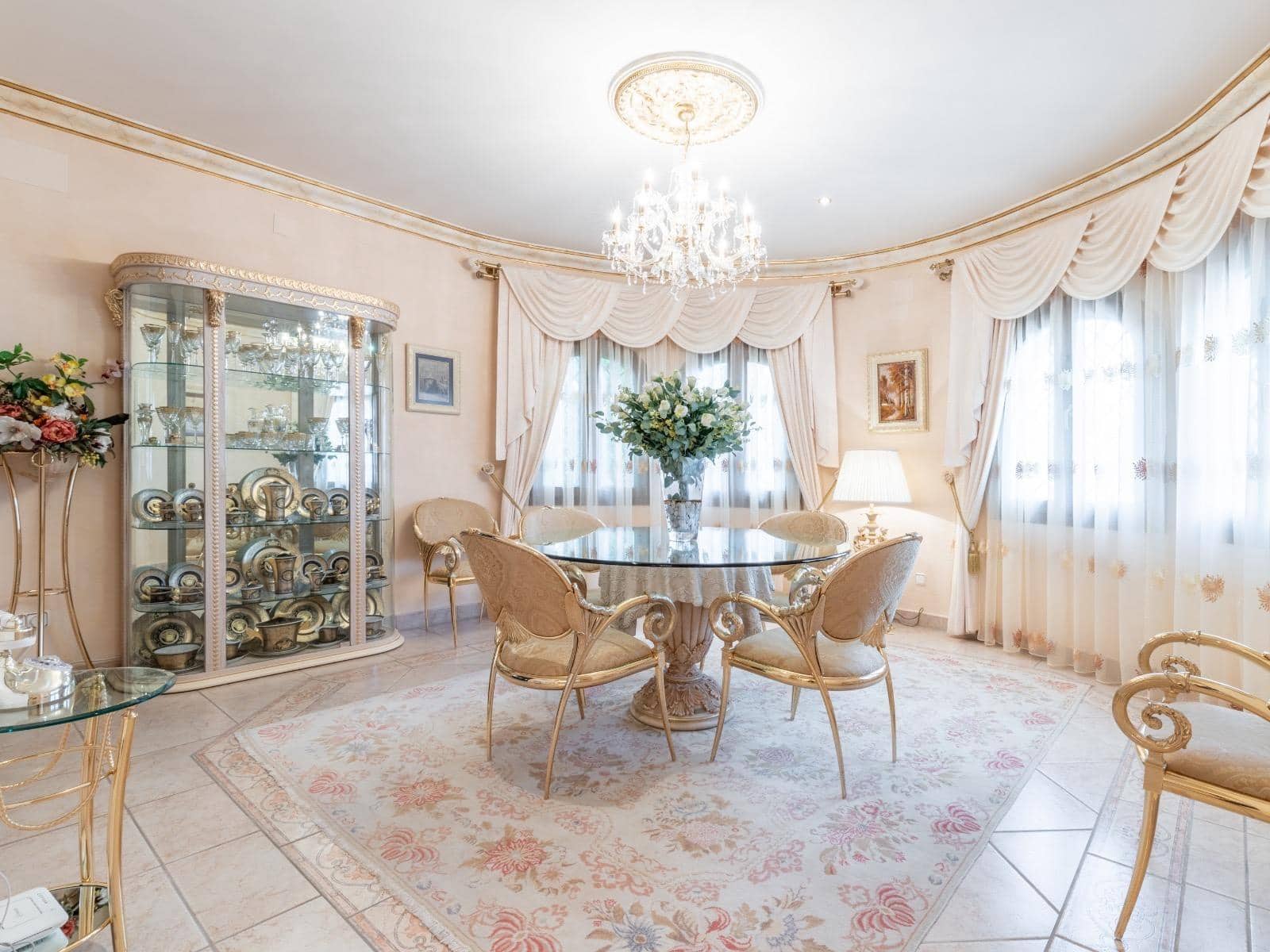 4 soveværelse Villa til salg i Adsubia med swimmingpool garage - € 2.100.000 (Ref: 8468065)