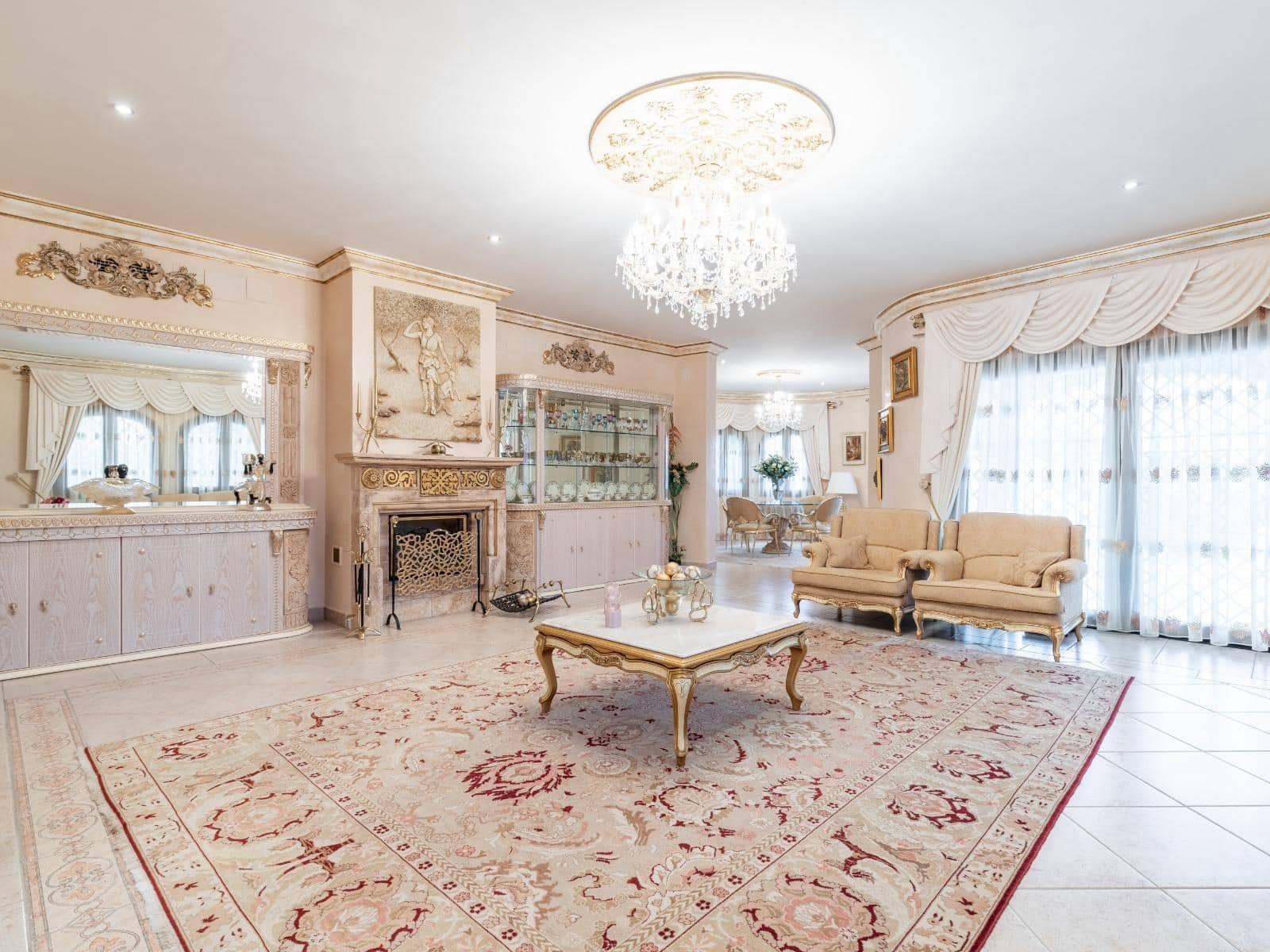 4 soveværelse Villa til salg i Adsubia med swimmingpool garage - € 2.100.000 (Ref: 8468065)