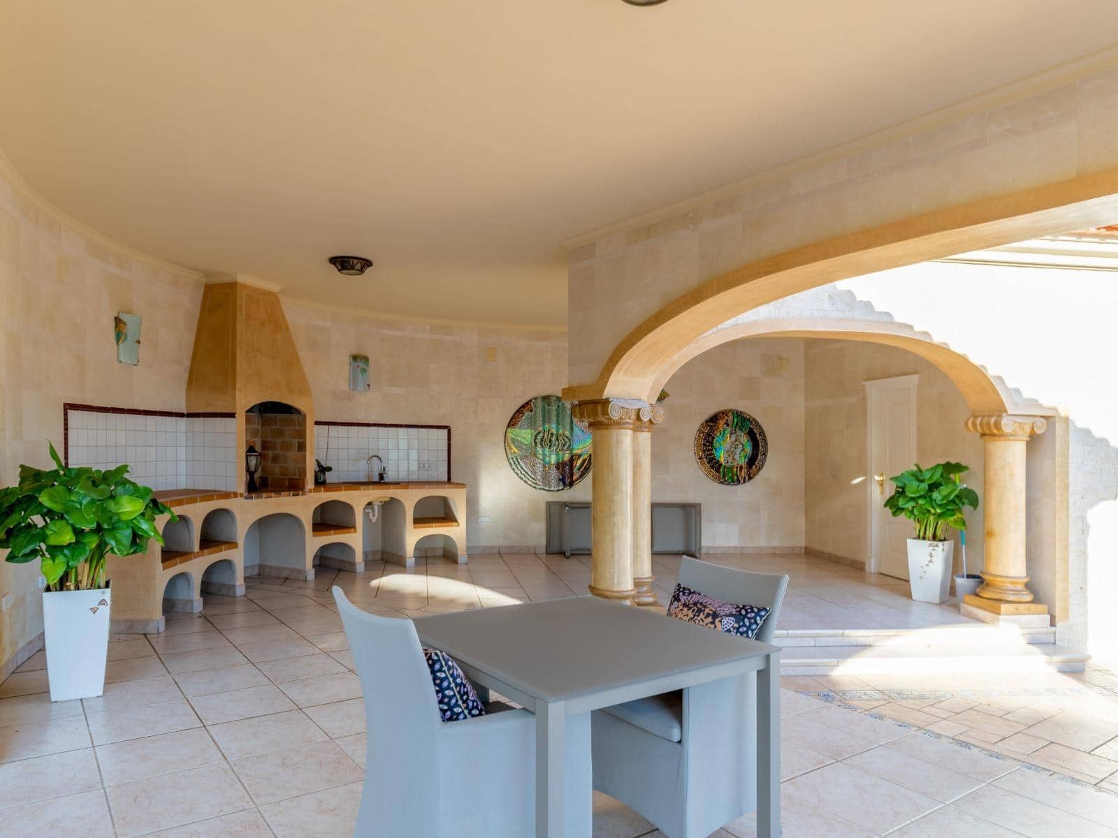 4 soveværelse Villa til salg i Adsubia med swimmingpool garage - € 2.100.000 (Ref: 8468065)