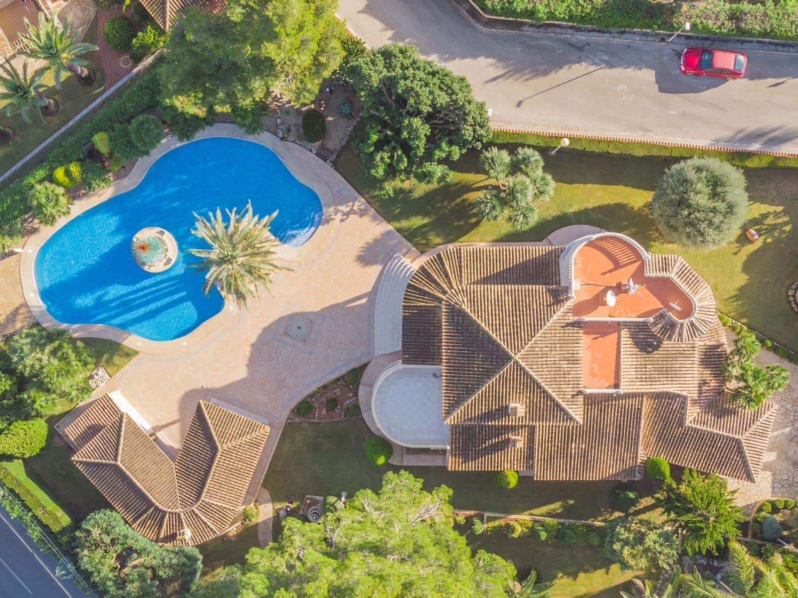 4 soveværelse Villa til salg i Adsubia med swimmingpool garage - € 2.100.000 (Ref: 8468065)