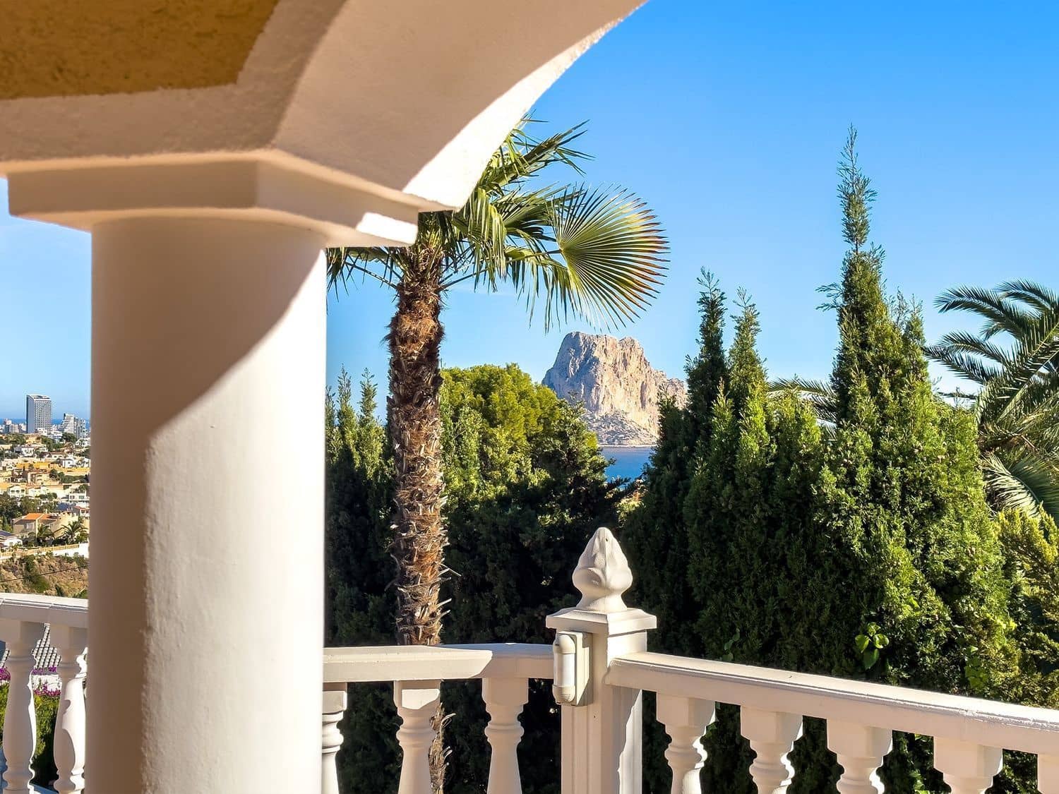7 sovrum Villa till salu i Calpe / Calp med pool - 1 150 000 € (Ref: 8473996)