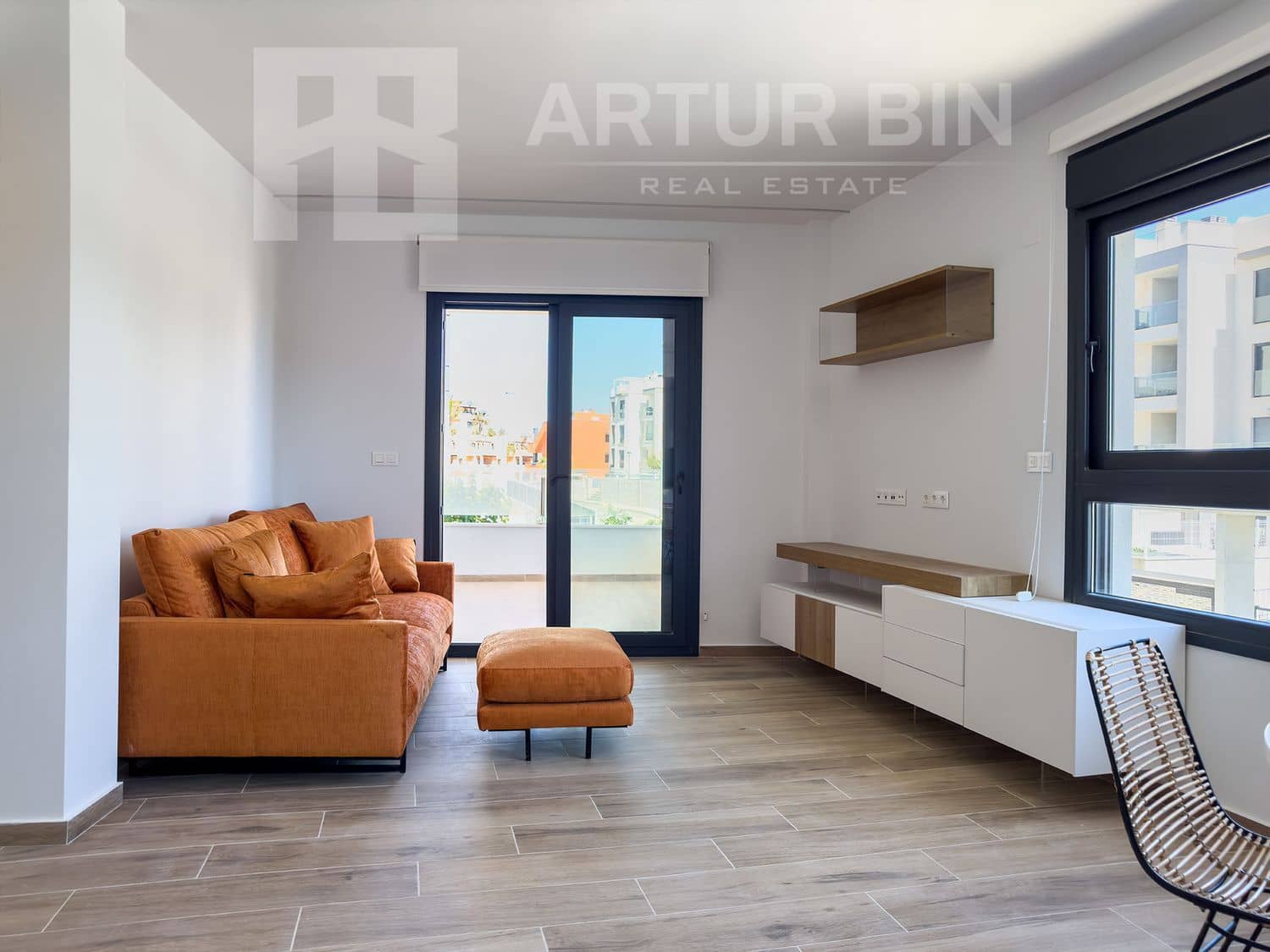 2 soveværelse Lejlighed til salg i Filipinas med swimmingpool garage - € 260.000 (Ref: 8476010)