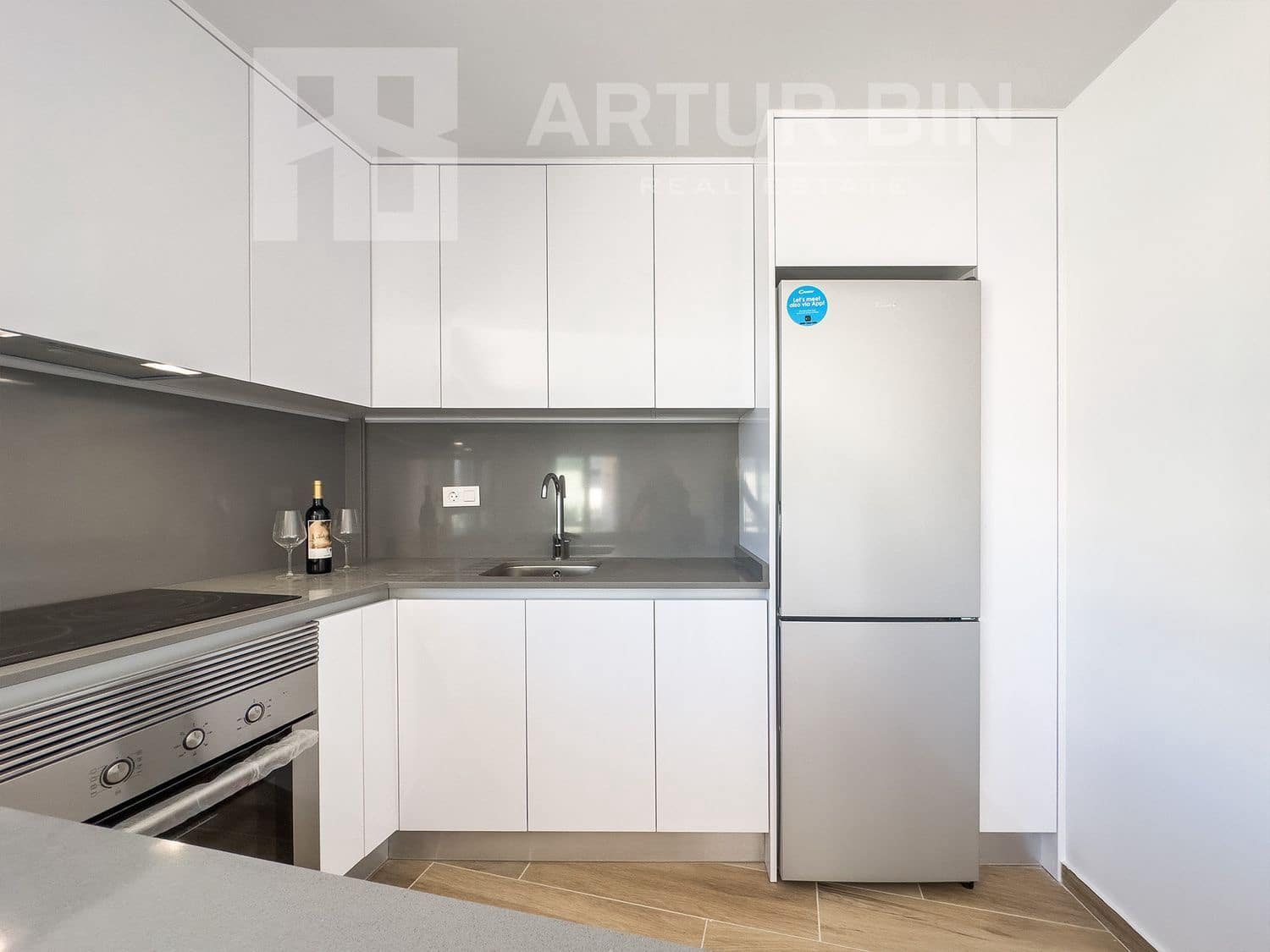 2 soveværelse Lejlighed til salg i Filipinas med swimmingpool garage - € 260.000 (Ref: 8476010)