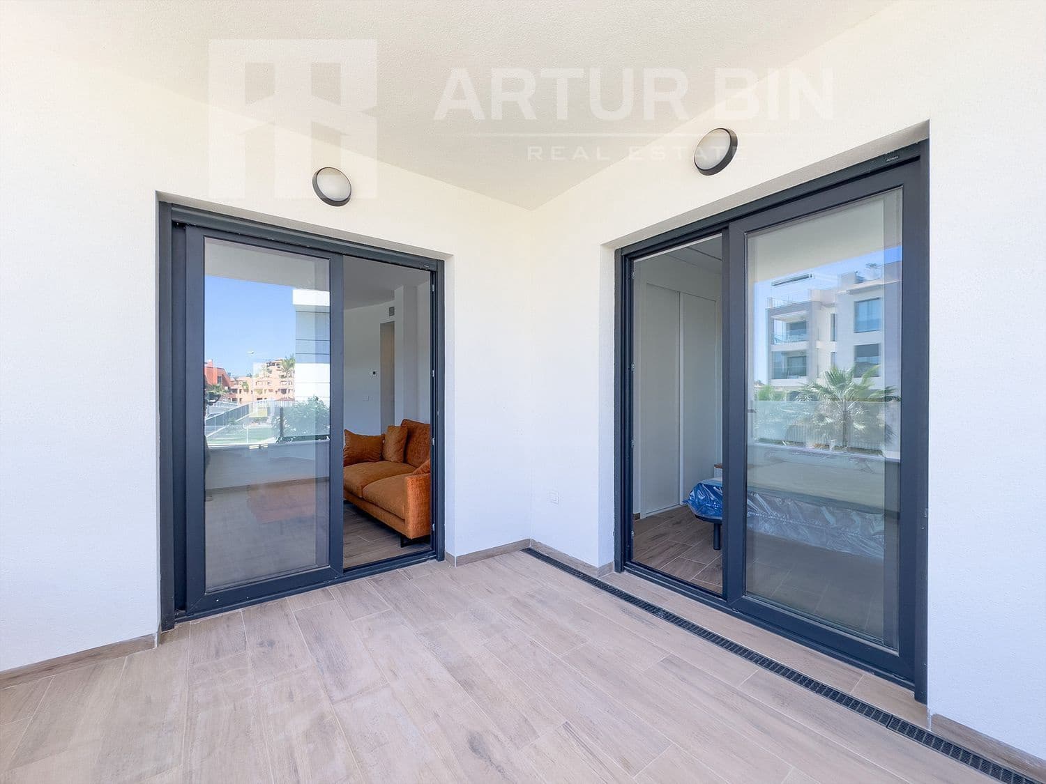 2 soveværelse Lejlighed til salg i Filipinas med swimmingpool garage - € 260.000 (Ref: 8476010)