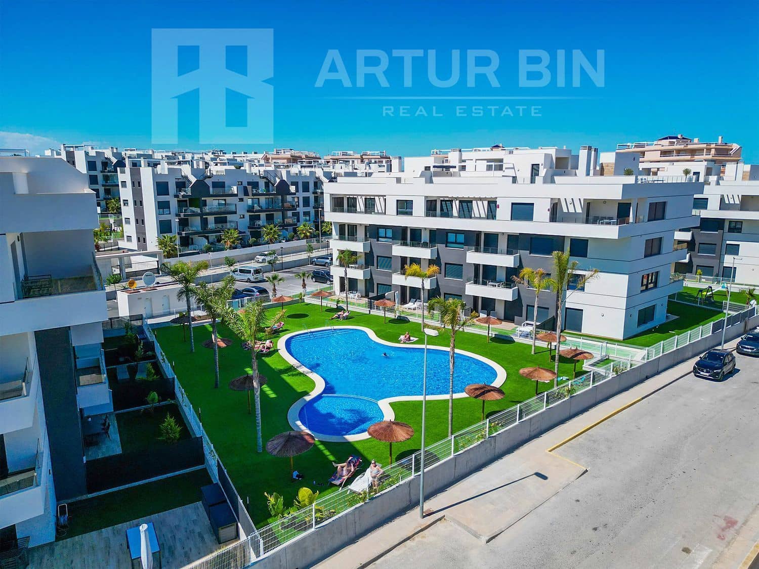 2 soveværelse Lejlighed til salg i Filipinas med swimmingpool garage - € 260.000 (Ref: 8476010)