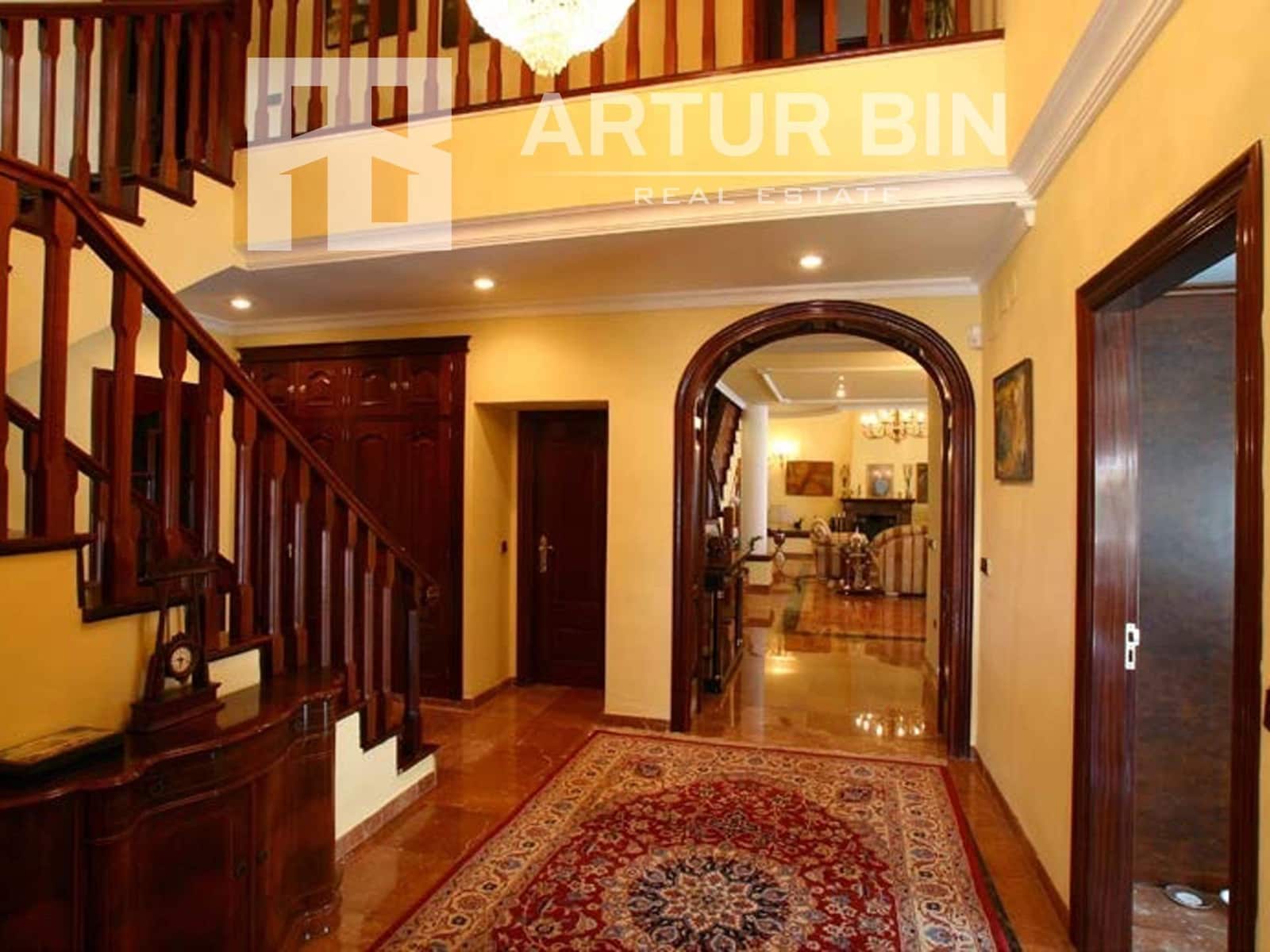 10 soverom Villa til salgs i Malaga by med garasje - € 3 150 000 (Ref: 8668490)