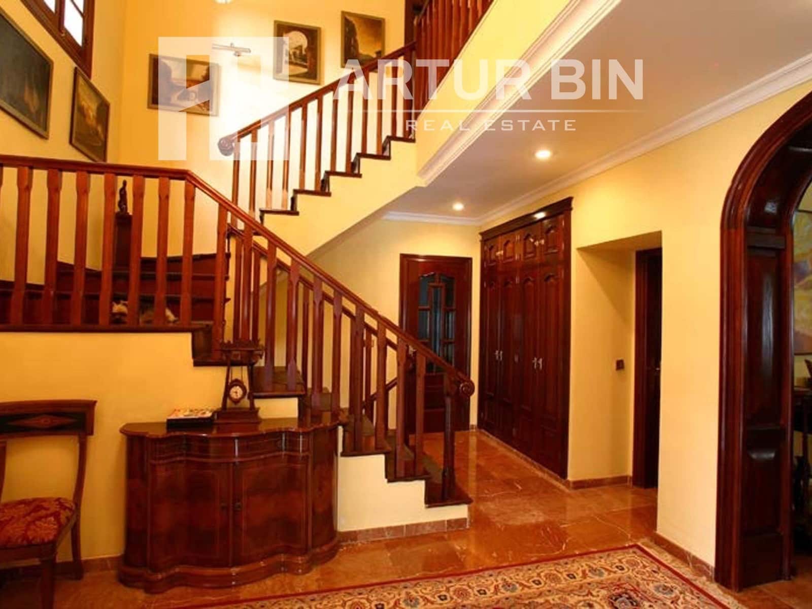 10 soverom Villa til salgs i Malaga by med garasje - € 3 150 000 (Ref: 8668490)